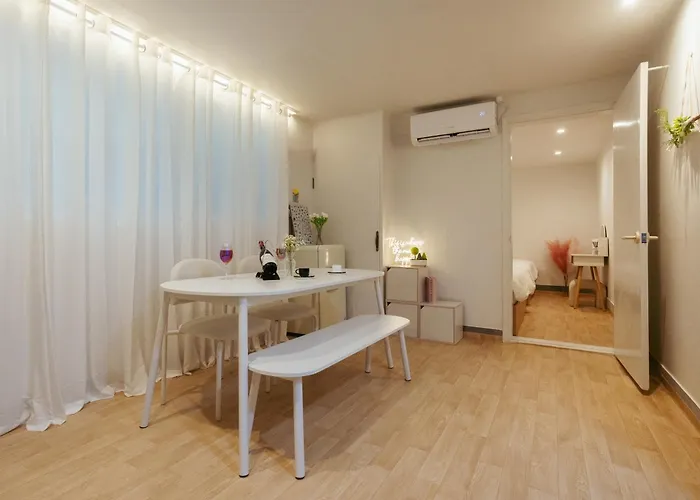 Hongdae, Mangwon82 Apartment *