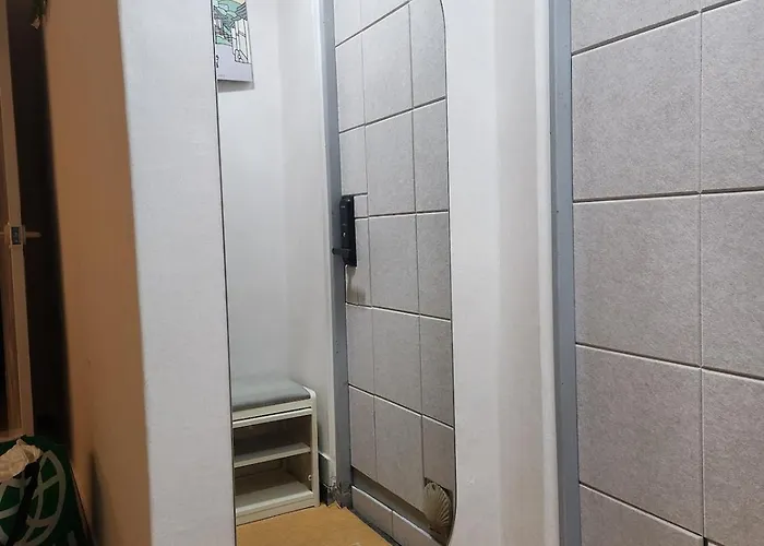 Hongdae, Mangwon82