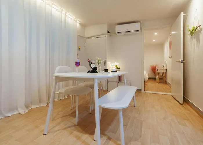 Hongdae, Mangwon82